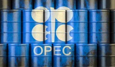 OPEC+ grubundan günlük petrol üretimini 2 milyon varil azaltma kararı