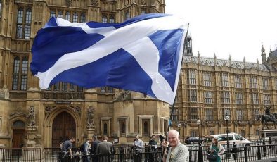 İngiltere: İskoçya, bağımsızlık referandumu düzenleyemez